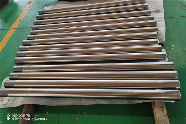 活塞杆表麵激光熔覆合金塗層的應用與優勢.jpg 活塞杆表麵激光熔覆合金塗層的應用與優勢.jpg